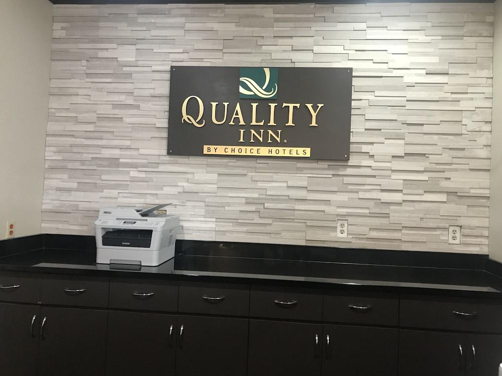 Quality Inn Near I-72 And Hwy 51 Forsyth Εξωτερικό φωτογραφία