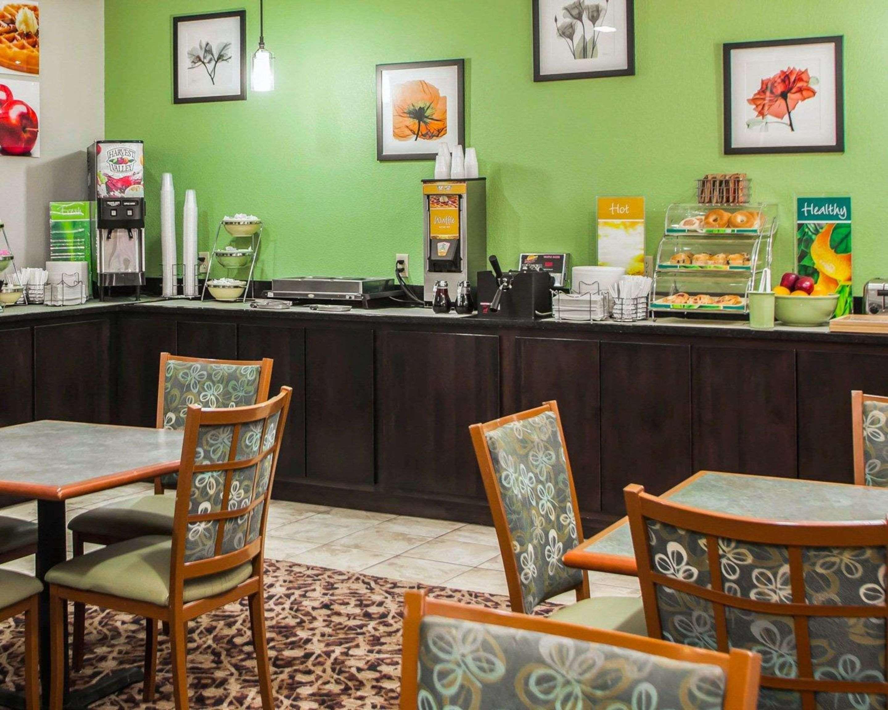 Quality Inn Near I-72 And Hwy 51 Forsyth Εξωτερικό φωτογραφία