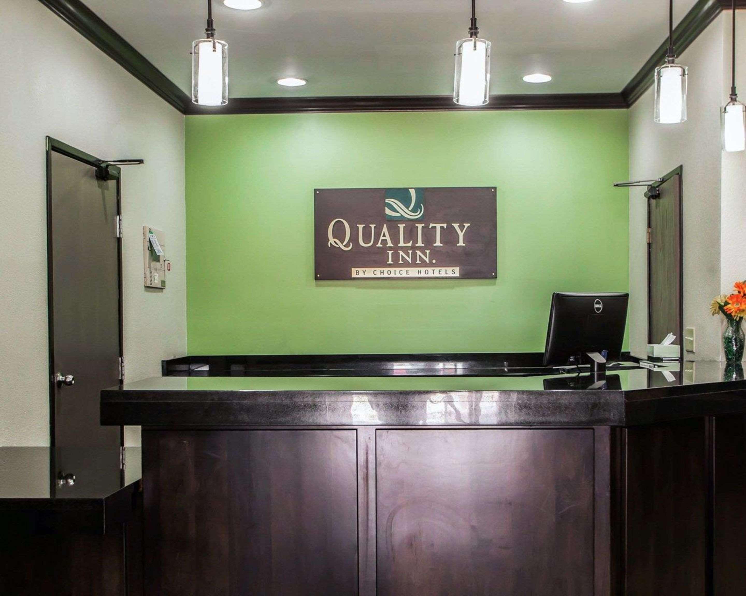 Quality Inn Near I-72 And Hwy 51 Forsyth Εξωτερικό φωτογραφία