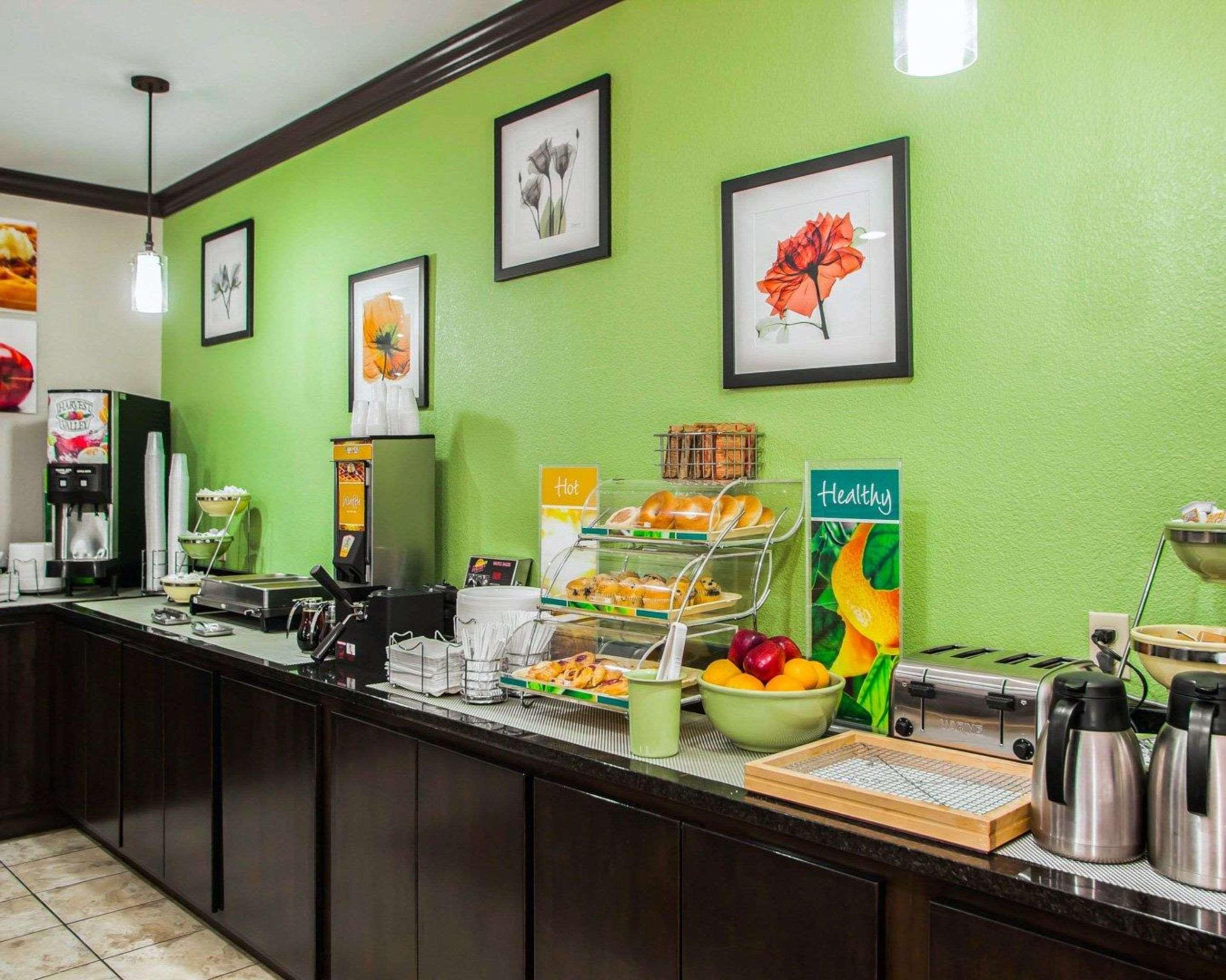 Quality Inn Near I-72 And Hwy 51 Forsyth Εξωτερικό φωτογραφία