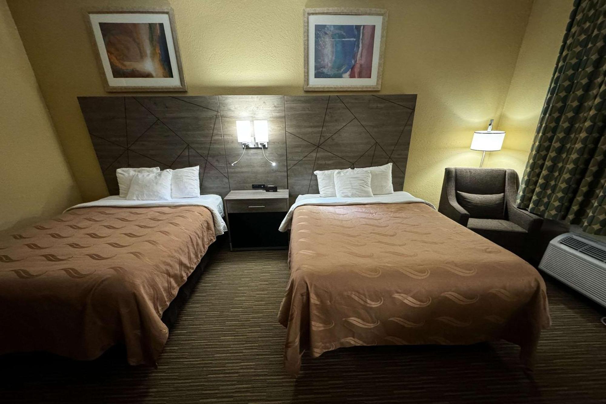 Quality Inn Near I-72 And Hwy 51 Forsyth Εξωτερικό φωτογραφία