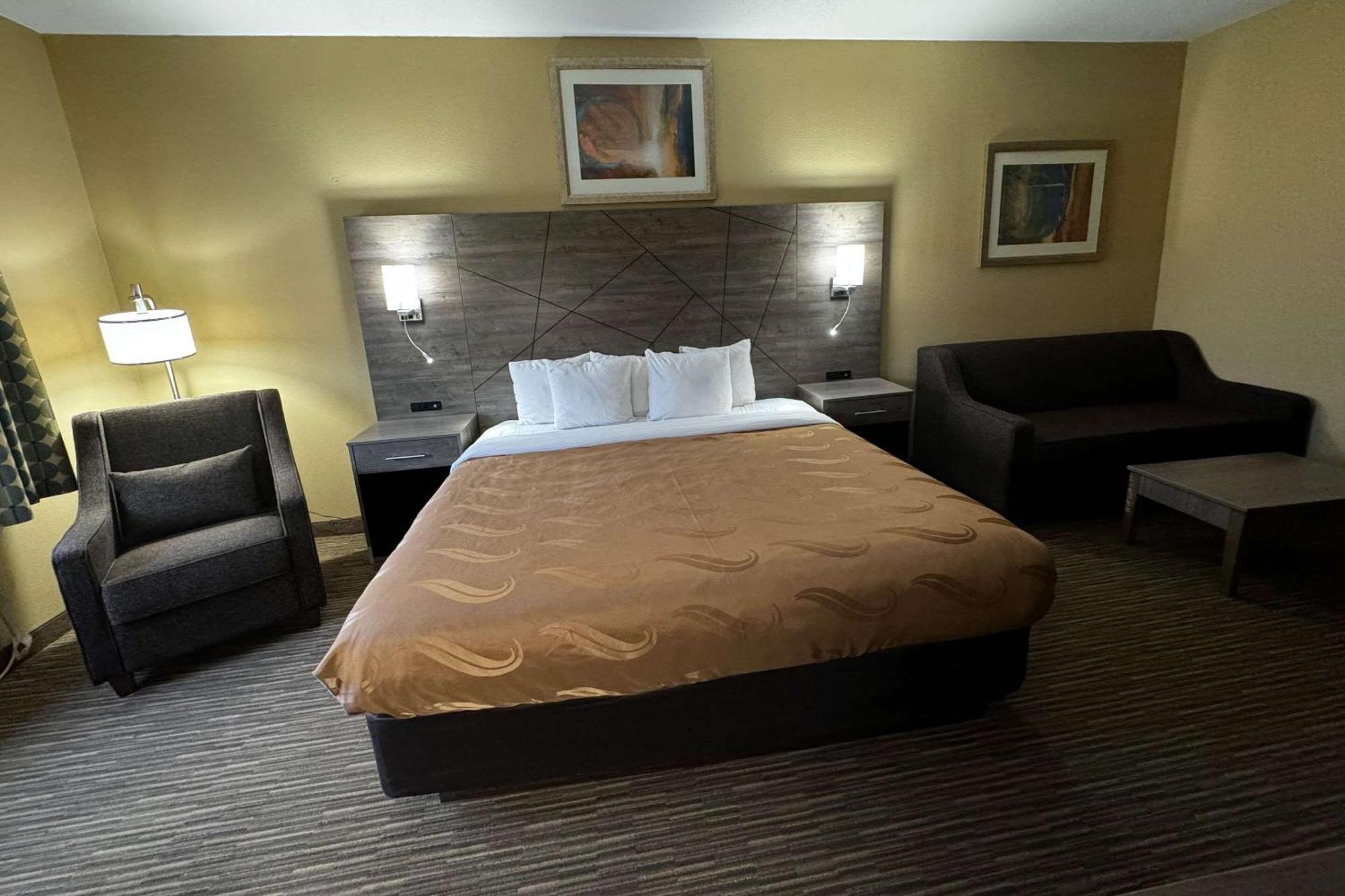 Quality Inn Near I-72 And Hwy 51 Forsyth Εξωτερικό φωτογραφία