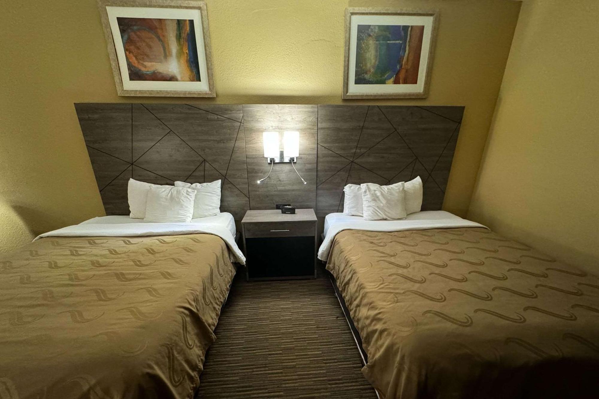 Quality Inn Near I-72 And Hwy 51 Forsyth Εξωτερικό φωτογραφία