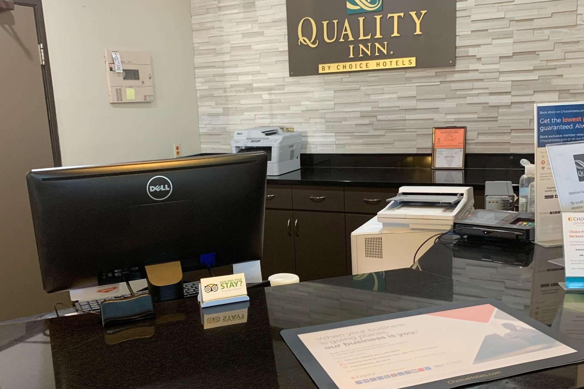 Quality Inn Near I-72 And Hwy 51 Forsyth Εξωτερικό φωτογραφία