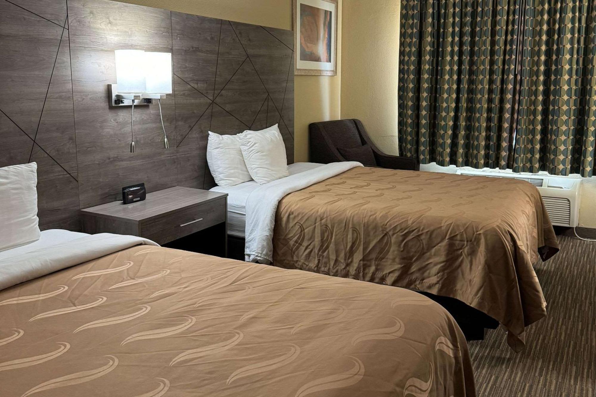 Quality Inn Near I-72 And Hwy 51 Forsyth Εξωτερικό φωτογραφία