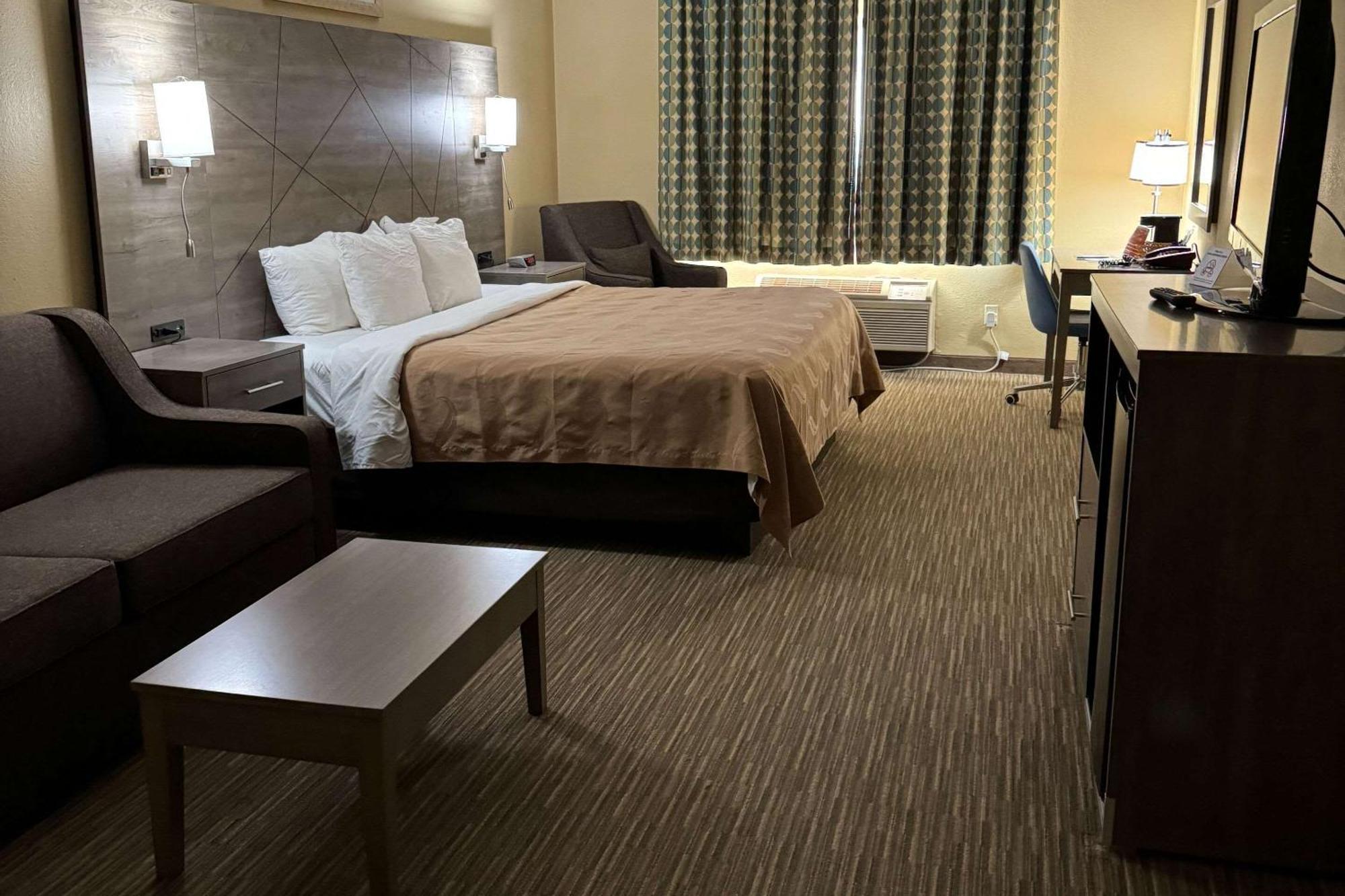 Quality Inn Near I-72 And Hwy 51 Forsyth Εξωτερικό φωτογραφία