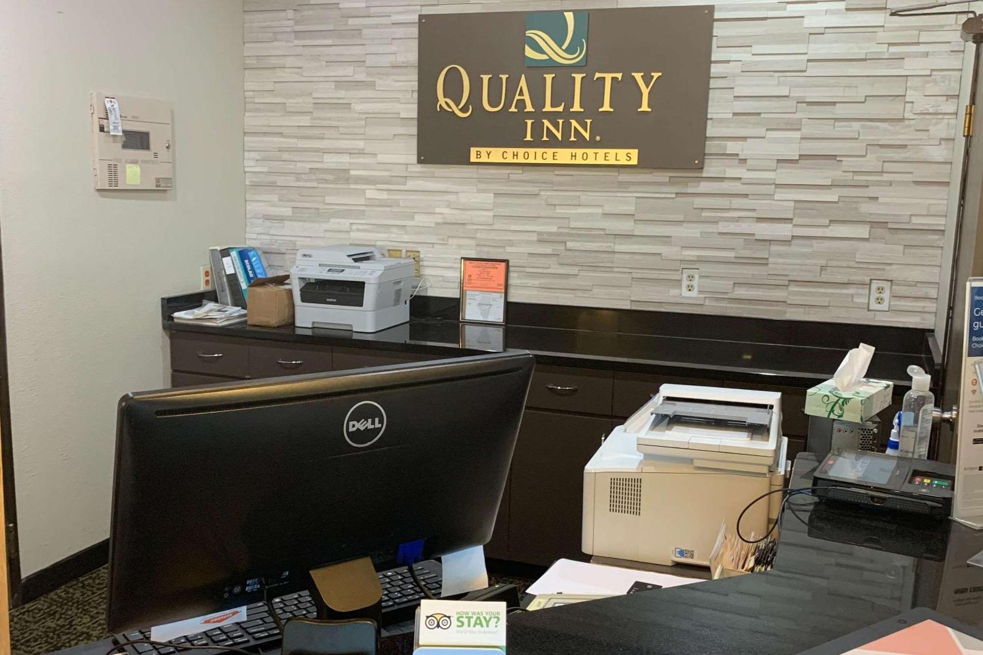 Quality Inn Near I-72 And Hwy 51 Forsyth Εξωτερικό φωτογραφία