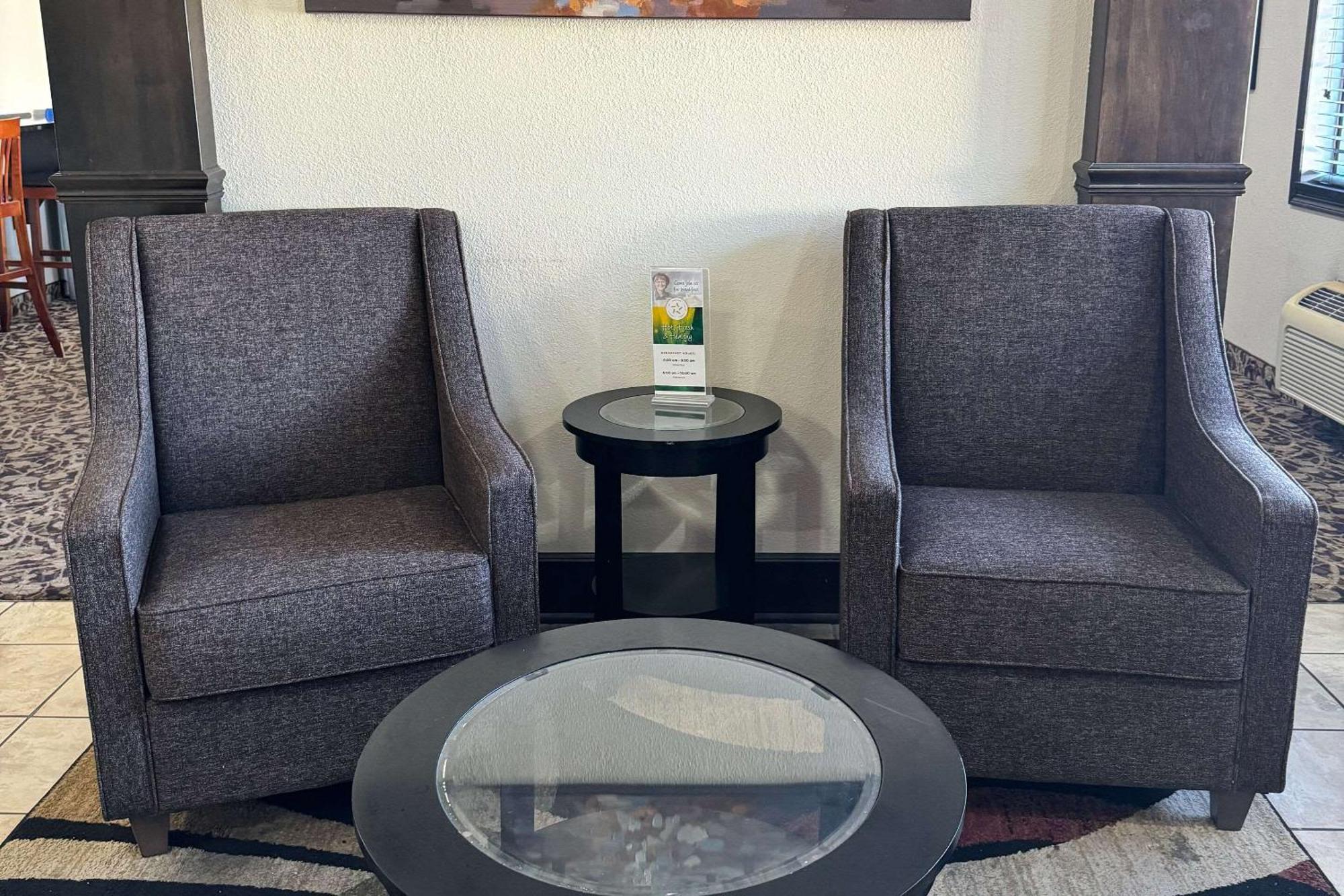Quality Inn Near I-72 And Hwy 51 Forsyth Εξωτερικό φωτογραφία