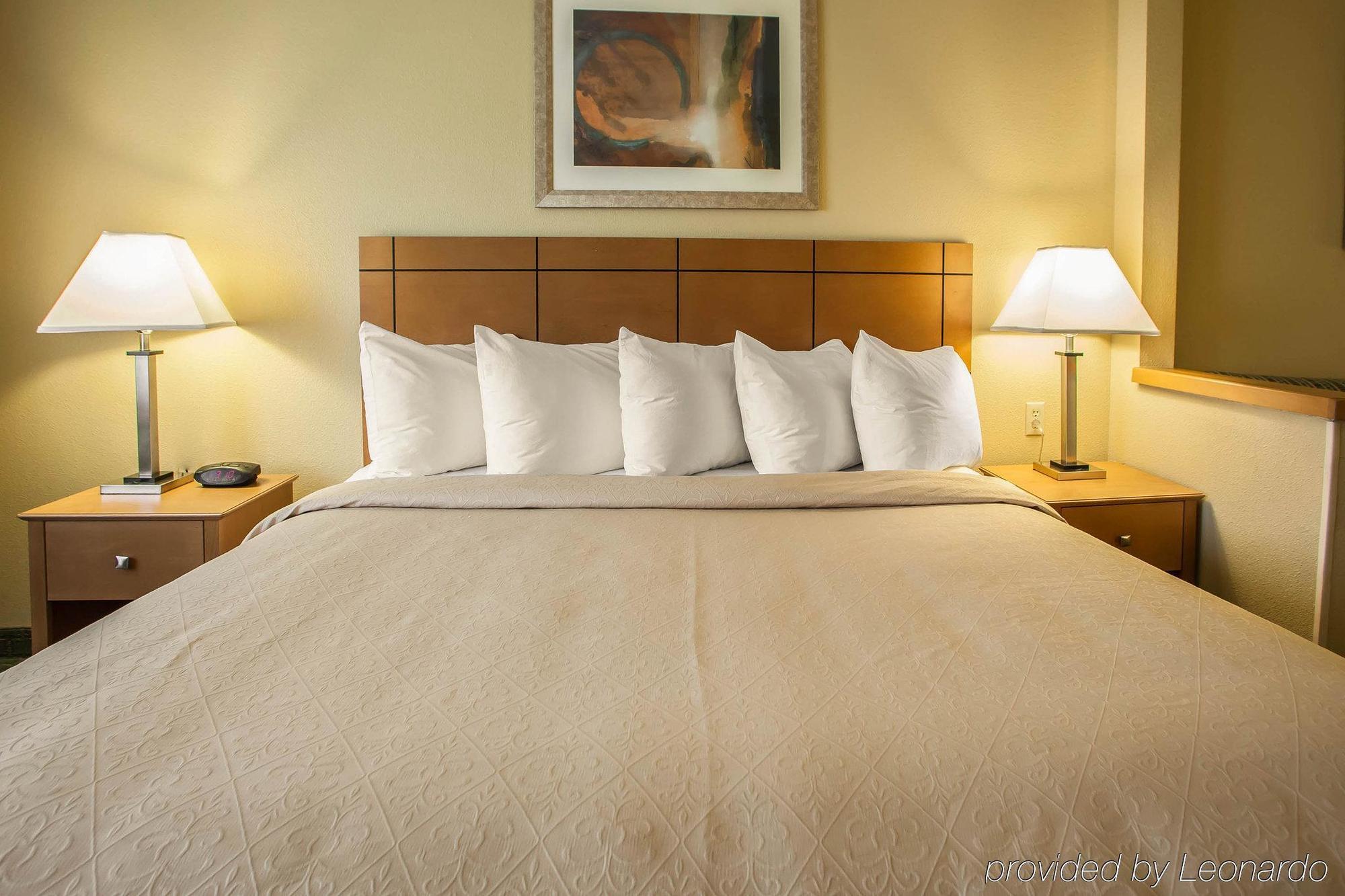 Quality Inn Near I-72 And Hwy 51 Forsyth Εξωτερικό φωτογραφία