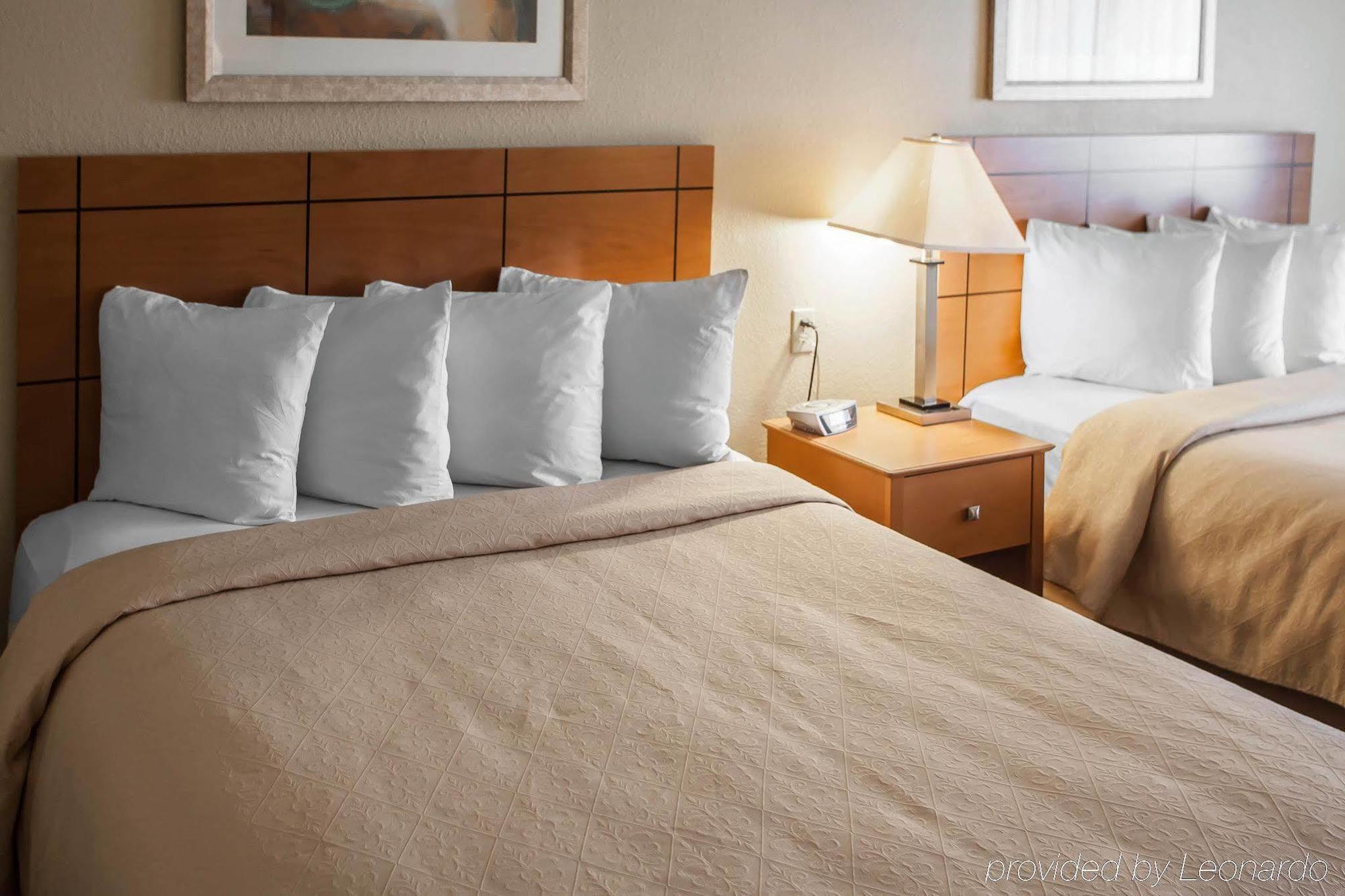 Quality Inn Near I-72 And Hwy 51 Forsyth Εξωτερικό φωτογραφία